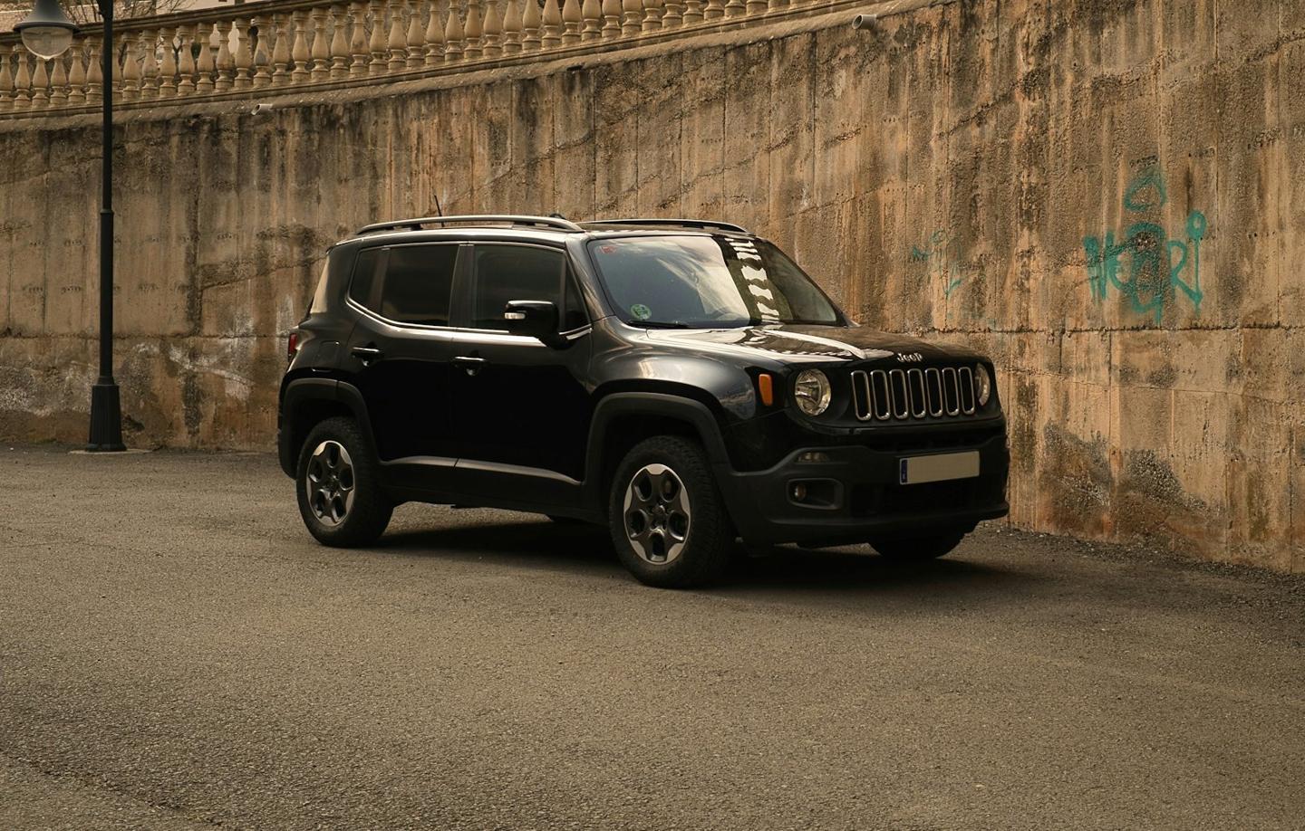 Jeep Renegade Longitude 1.8 Flex Aut. Preto