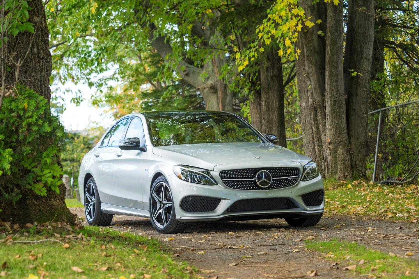 Mercedes-Benz C 300 Sport 2.0 Turbo Prata